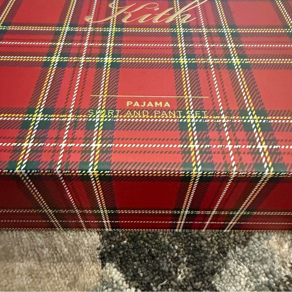 Kith Plaid Empty Pajama Set Box - Picture 6 of 6